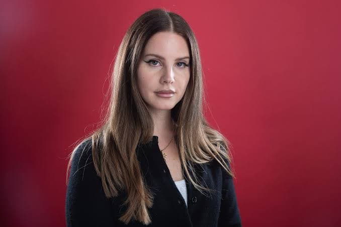 Cover Image for Lana Del Rey To Be Named Awardee For Billboard Women in Music Awards