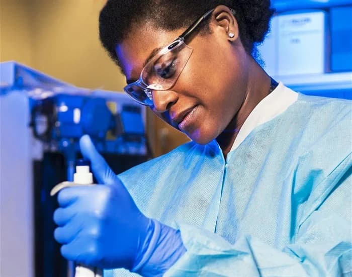 Cover Image for LOREAL-UNESCO: Unveiling the Women in Science Young Talent Search in South Africa