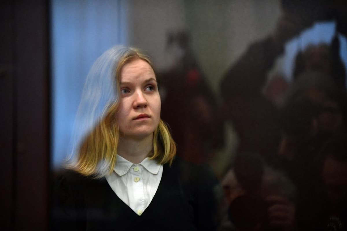 Cover Image for Russian Woman Darya Trepova Gets 27 Years In Prison for Café Bomb Killing