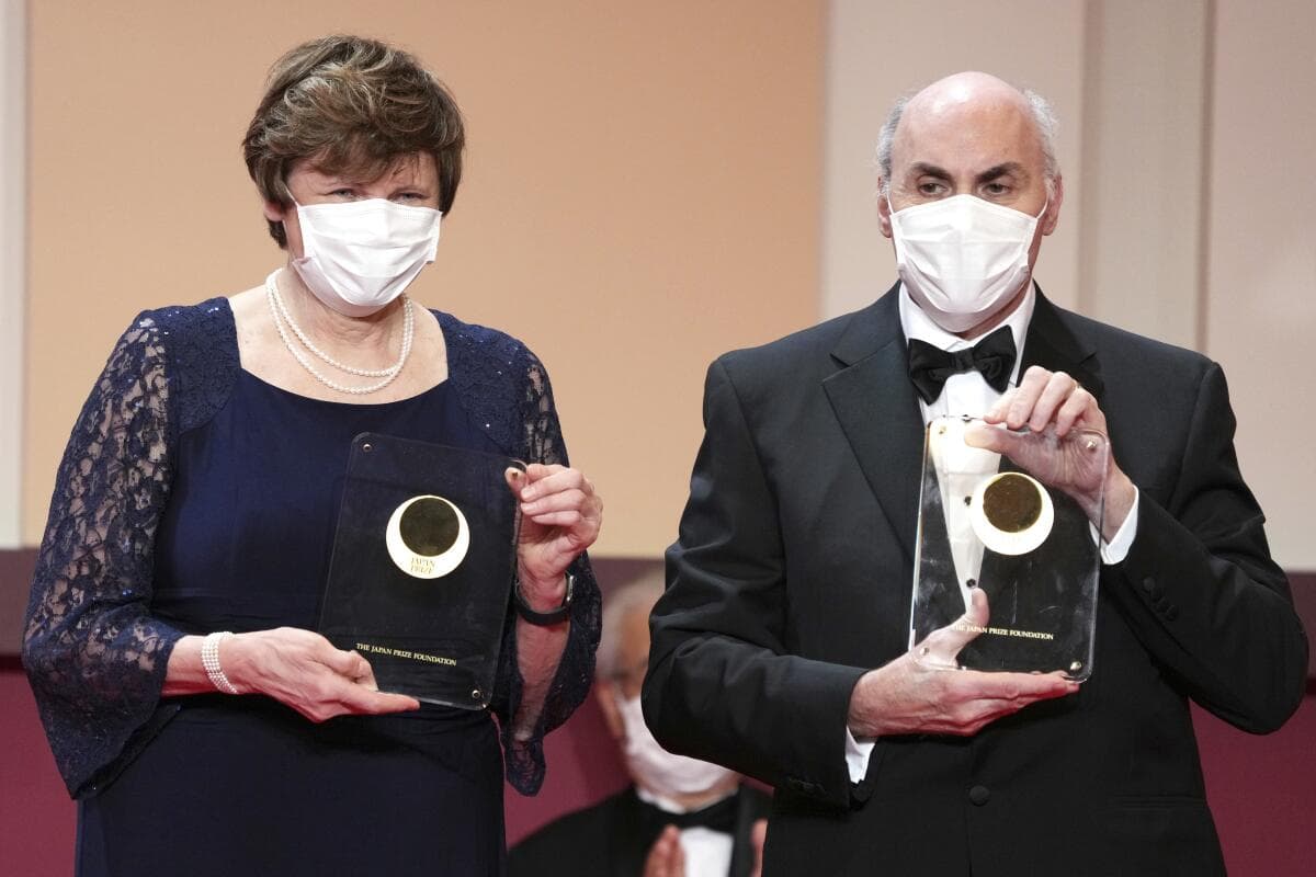Cover Image for Scientist Katalin Kariko Shares Nobel Prize With Drew Weissman For mRNA Covid Vaccines