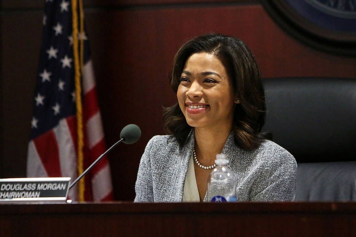 Cover Image for Las Vegas Raiders Hire First Black Female Team President in NFL History